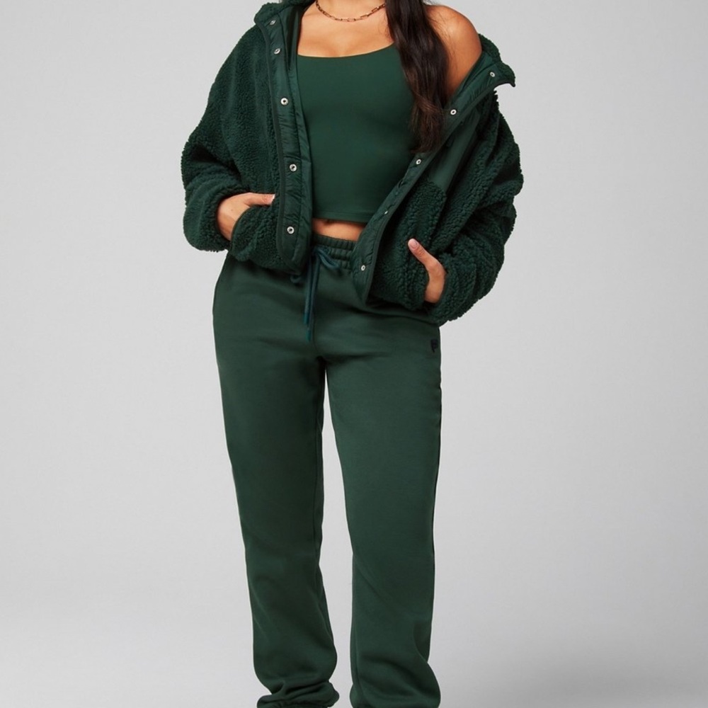 ❄️🌧️☂️☔️Fabletics Dark Green Teddy Jacket - Picture 2 of 5